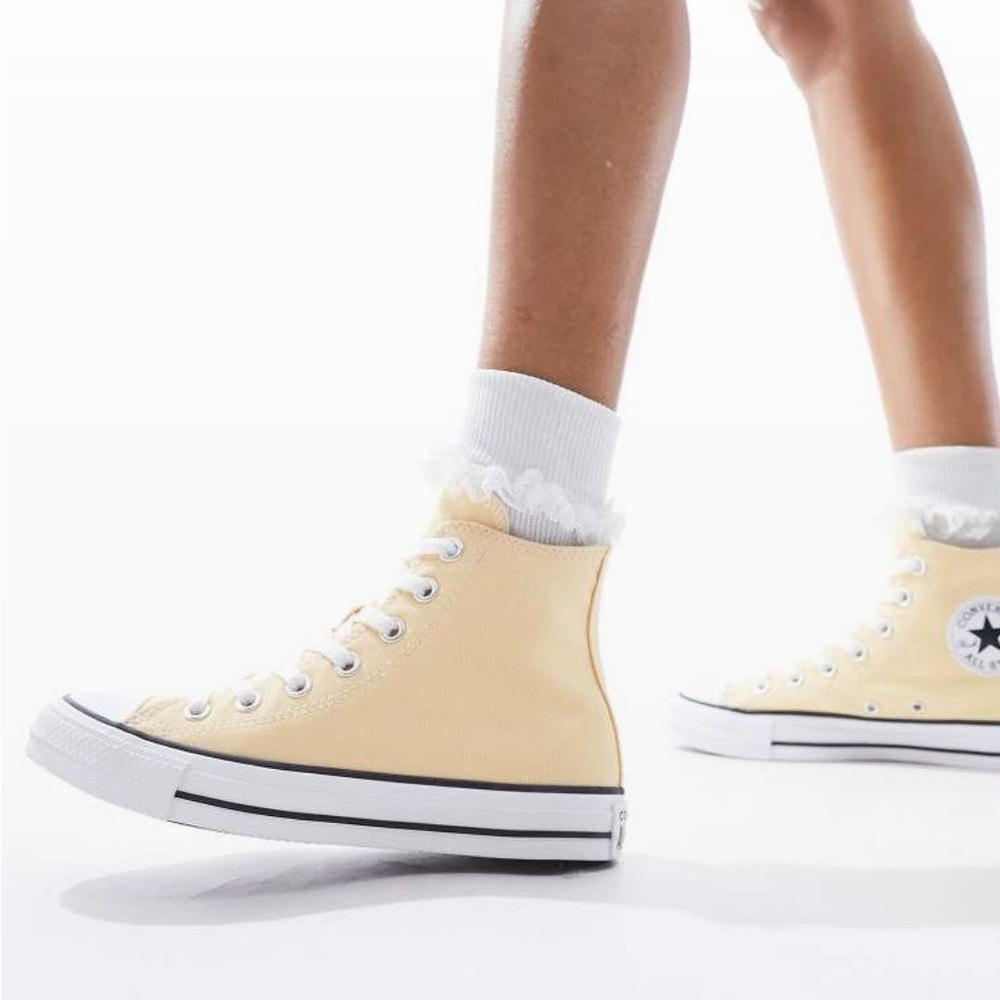 🧈 Butter Yellow Converse Sneakers Chuck Taylor All Star High Top Sneakers